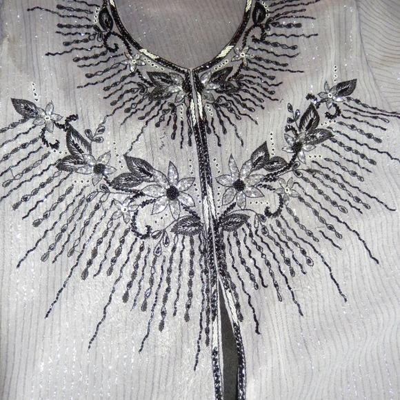 Grey Muslim abaya with black beading size  small/medium - Picture 2 of 5